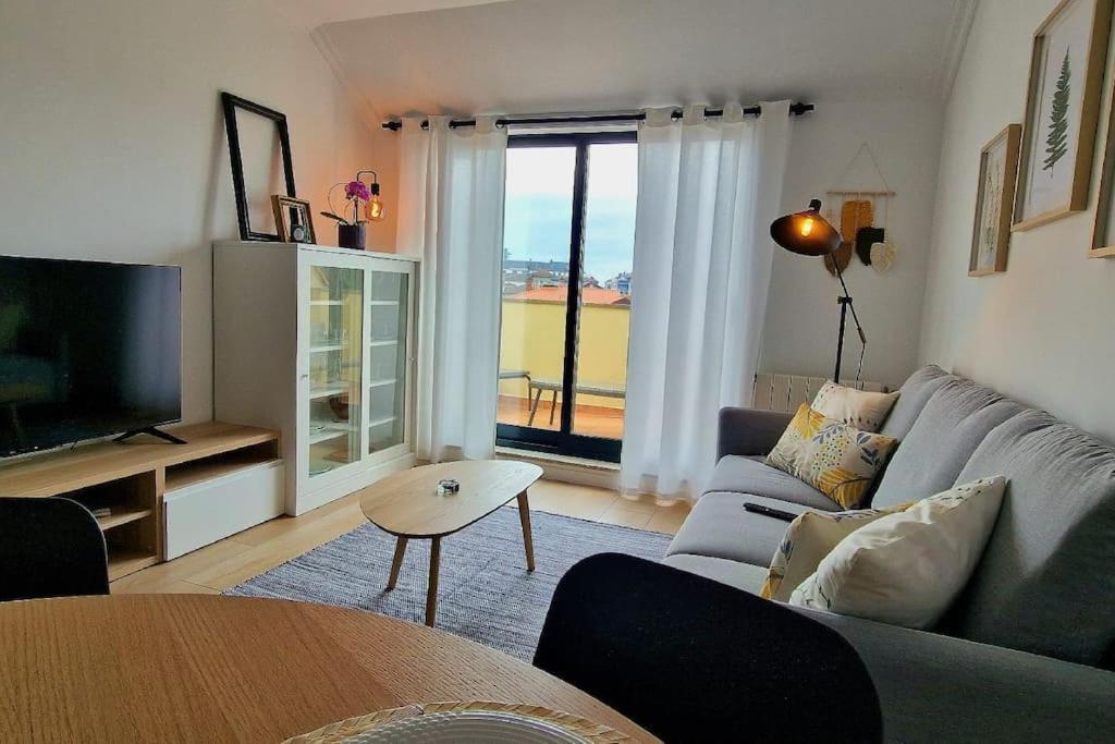 Apartamento Nuevo Con Terraza Y Plaza De Garaje А-Гуарда Екстер'єр фото